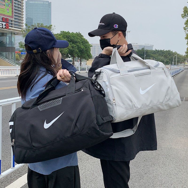 【SG STOCK】Travel bag luggage bag hand-held crossbody bag fitness bag dry wet separation basketball bag旅行包干湿分离带鞋位